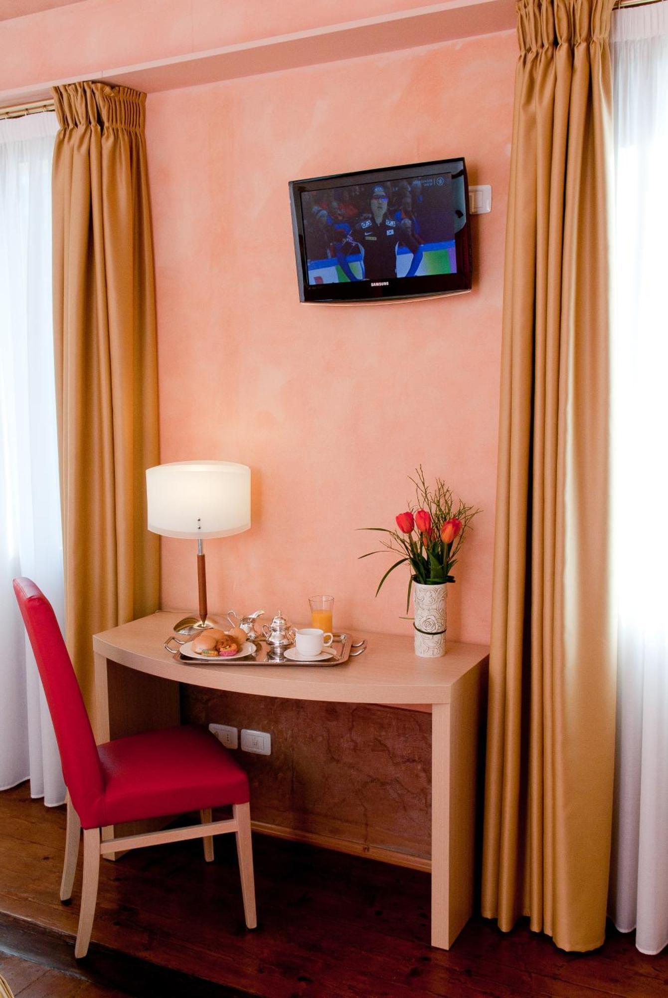 Hotel Villa Maternini Vazzola Номер фото