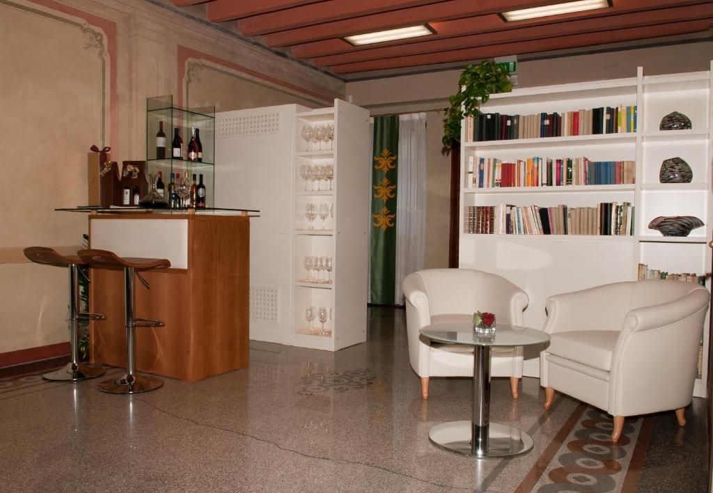 Hotel Villa Maternini Vazzola Экстерьер фото